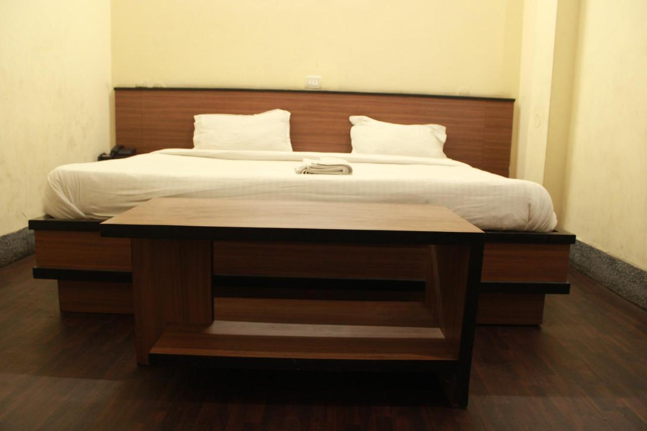Hotel Chandra Jamshedpur Ngoại thất bức ảnh